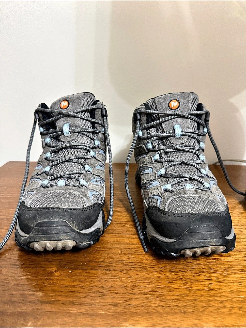 Merrell Moab 2 Mid Waterproof Gray & Black Hiking Shoes US 7.5